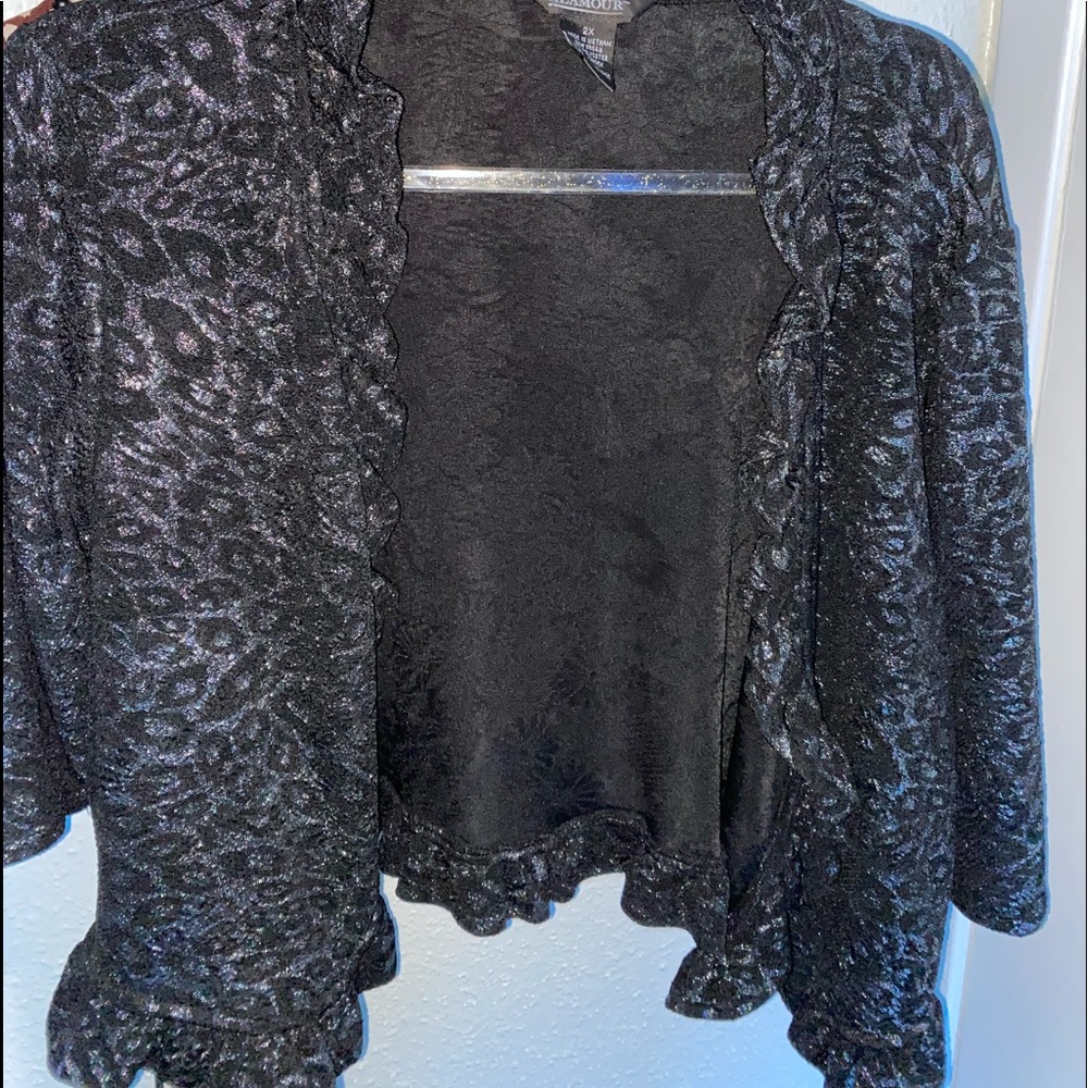 Short cardigan